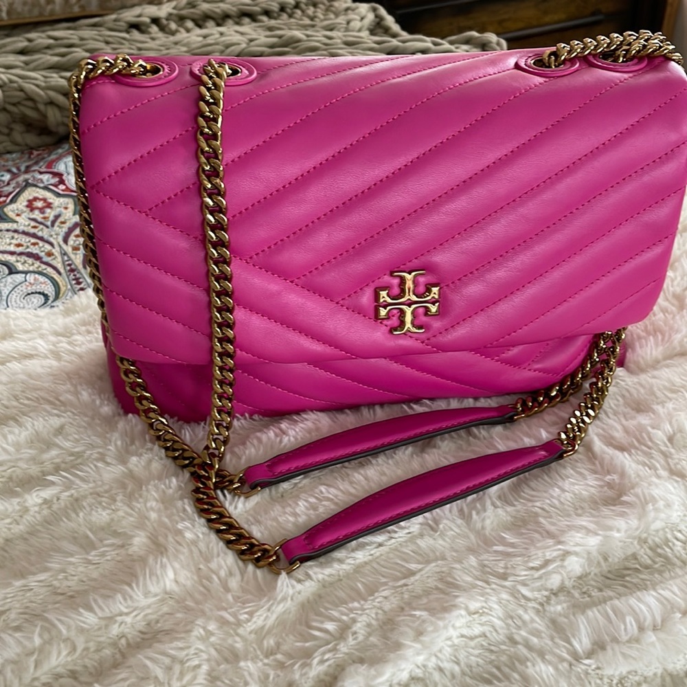 Tory Burch Kira Convertible Shoulder Bag Hot Pink 💕